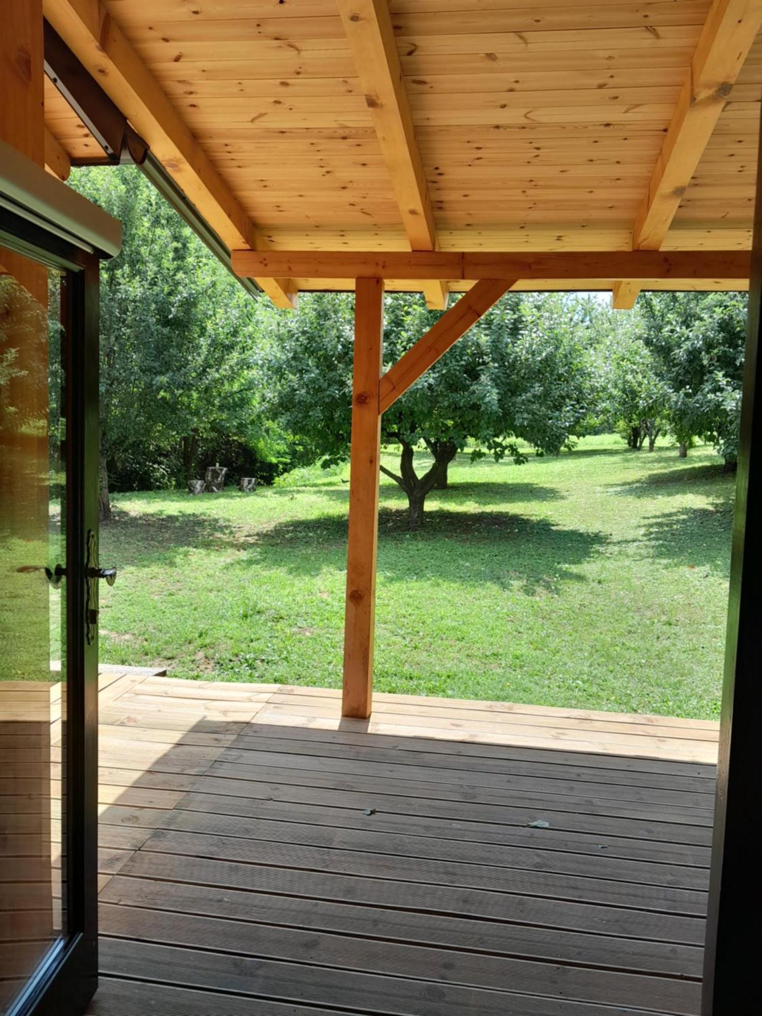 Vila Nica Wood Sremska Kamenica Exteriér fotografie