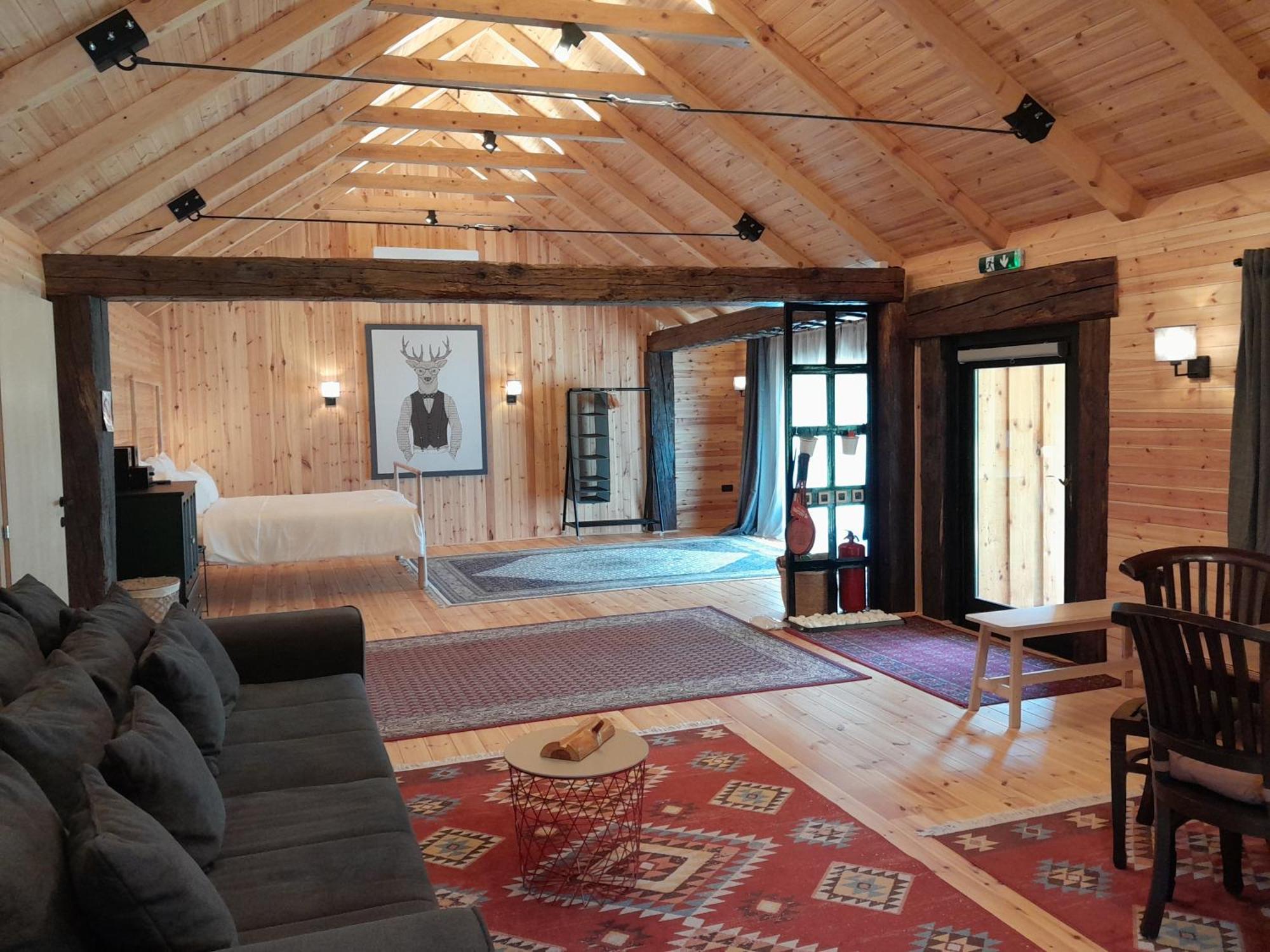Vila Nica Wood Sremska Kamenica Exteriér fotografie