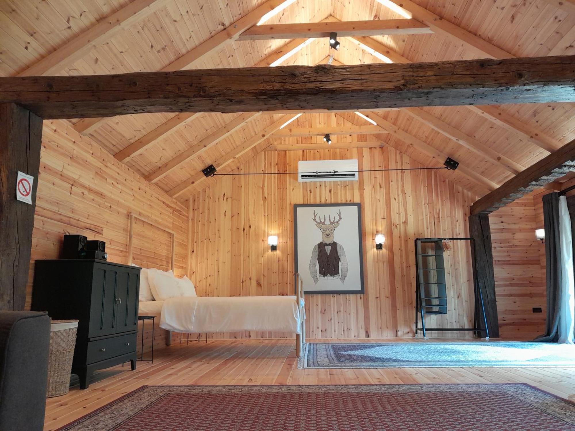 Vila Nica Wood Sremska Kamenica Exteriér fotografie