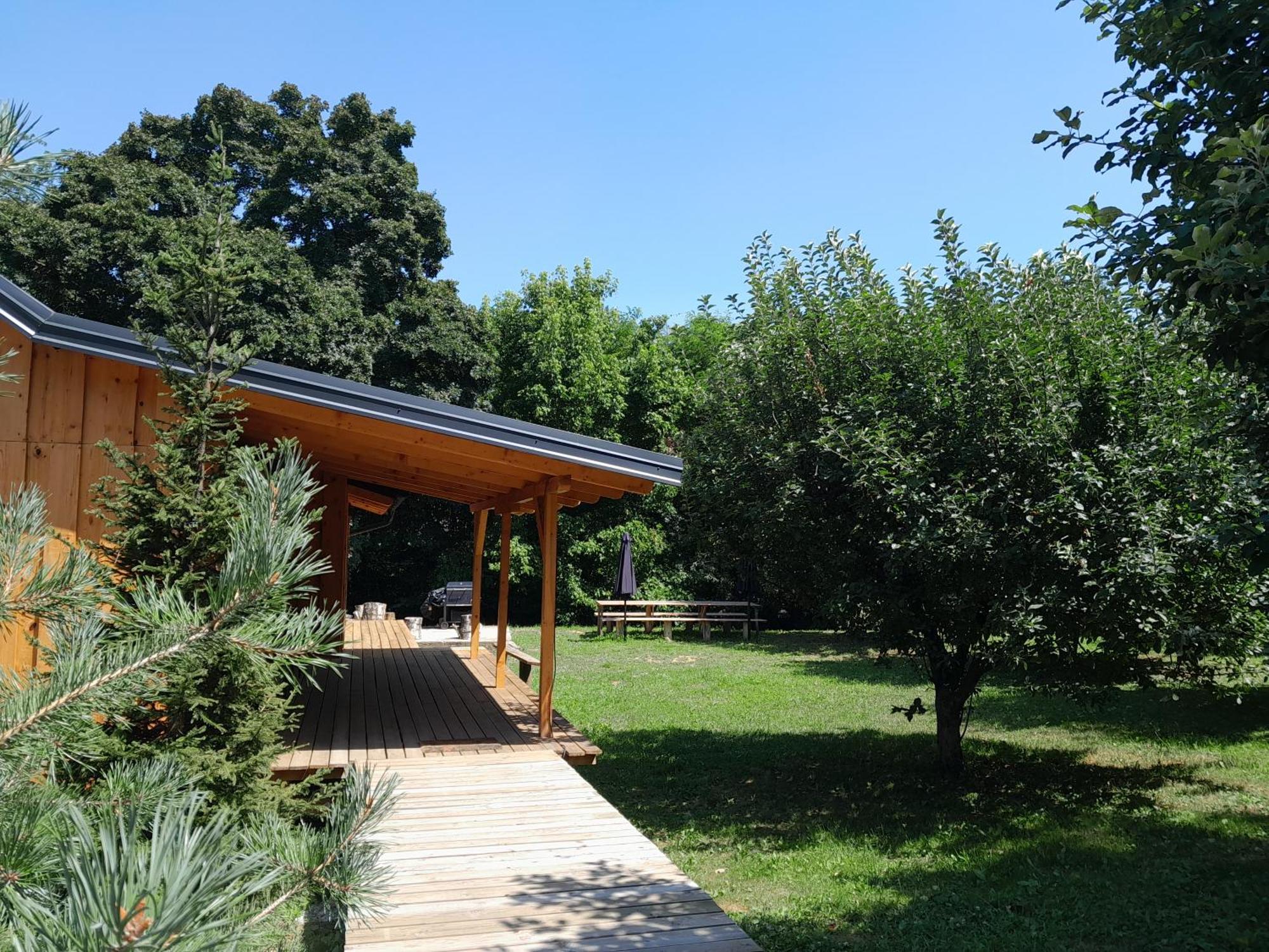 Vila Nica Wood Sremska Kamenica Exteriér fotografie